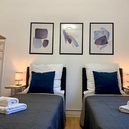 Tt Living I 1 & 2 Schlafzimmer I Kueche I Waschmaschine I Parkplatz *