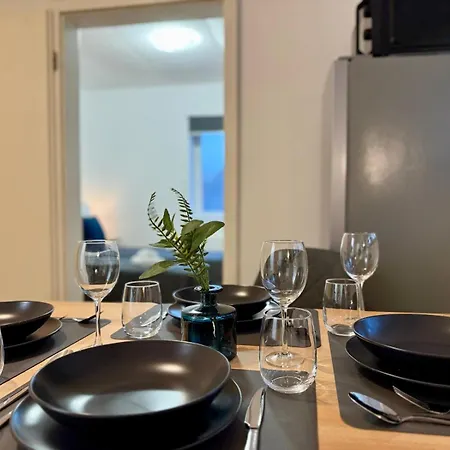 Tt Living I 1 & 2 Schlafzimmer I Kueche I Waschmaschine I Parkplatz * Rellingen