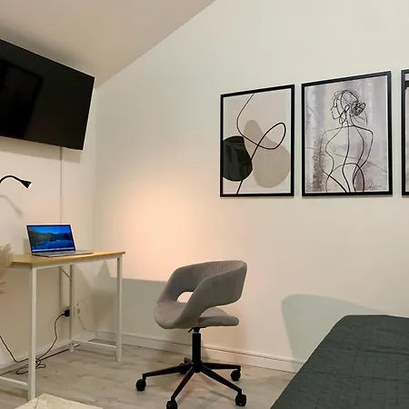Tt Living I 1 & 2 Schlafzimmer I Kueche I Waschmaschine I Parkplatz Rellingen