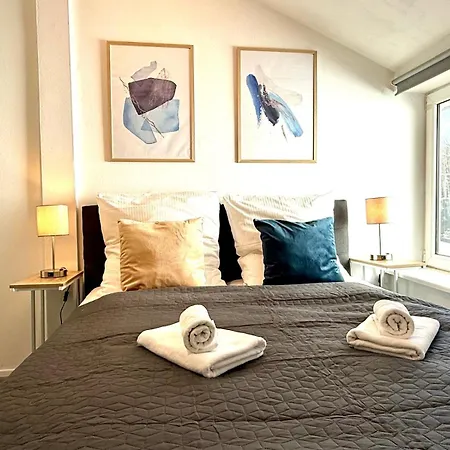 Tt Living I 1 & 2 Schlafzimmer I Kueche I Waschmaschine I Parkplatz Rellingen