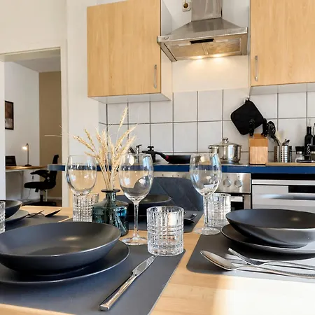 Tt Living I 1 & 2 Schlafzimmer I Kueche I Waschmaschine I Parkplatz * Rellingen