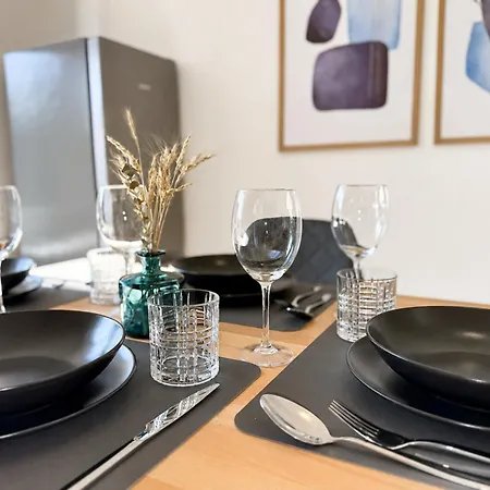 Apartment Tt Living I 1 & 2 Schlafzimmer I Kueche I Waschmaschine I Parkplatz