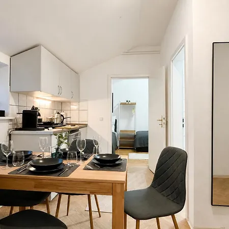 Tt Living I 1 & 2 Schlafzimmer I Kueche I Waschmaschine I Parkplatz * Rellingen