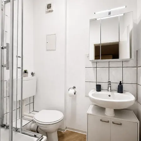 Tt Living I 1 & 2 Schlafzimmer I Kueche I Waschmaschine I Parkplatz Appartement *