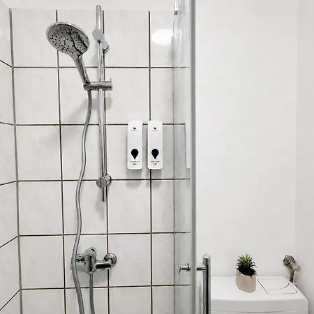 Tt Living I 1 & 2 Schlafzimmer I Kueche I Waschmaschine I Parkplatz Apartment