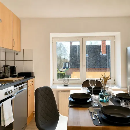 Tt Living I 1 & 2 Schlafzimmer I Kueche I Waschmaschine I Parkplatz Rellingen