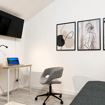 Tt Living I 1 & 2 Schlafzimmer I Kueche I Waschmaschine I Parkplatz * Rellingen