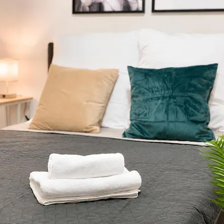 Apartment Tt Living I 1 & 2 Schlafzimmer I Kueche I Waschmaschine I Parkplatz Rellingen