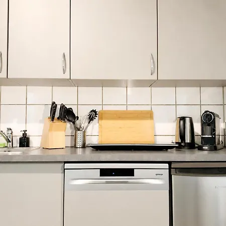 Tt Living I 1 & 2 Schlafzimmer I Kueche I Waschmaschine I Parkplatz * Rellingen