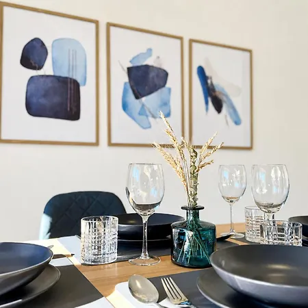 Tt Living I 1 & 2 Schlafzimmer I Kueche I Waschmaschine I Parkplatz Apartment